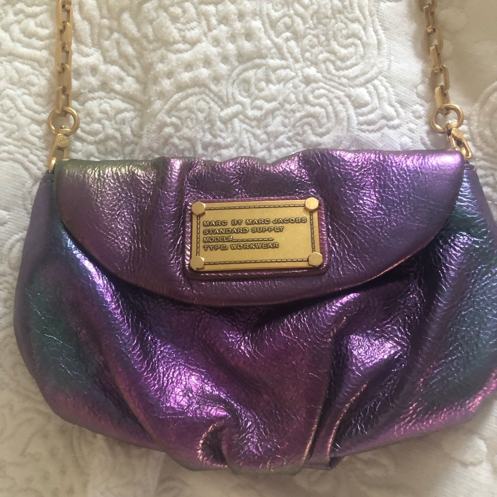 MARC JACOBS  Metallic Purple Leather Crossbody Bag
Chain-Link  Gold Strap